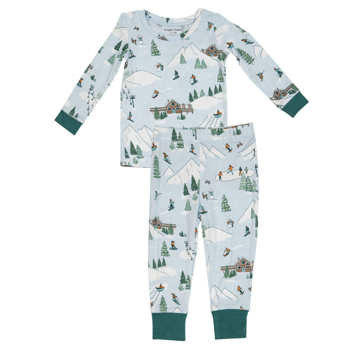 Winter Fun Skiing Long Sleeve Loungewear Set