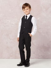 Jewels & Gents Black Slim Fit Suit